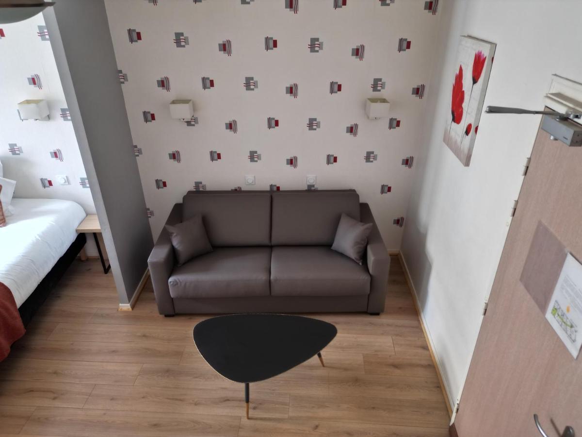 Contact Hotel Les Platanes Villeneuve Sur Lot Centre Exterior photo