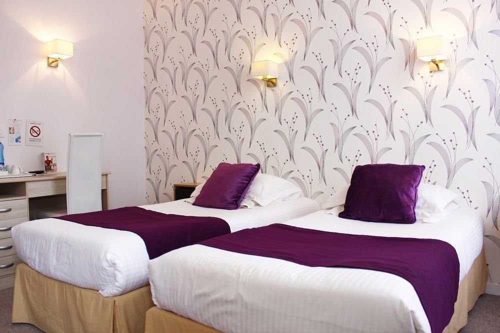 Contact Hotel Les Platanes Villeneuve Sur Lot Centre Exterior photo
