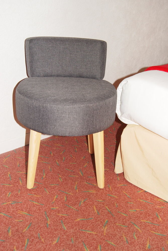 Contact Hotel Les Platanes Villeneuve Sur Lot Centre Exterior photo